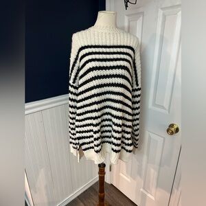 BB Dakota by Steve Madden sweater. Size M. EUC